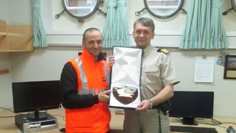 MSC Seattle crest gift LSCT